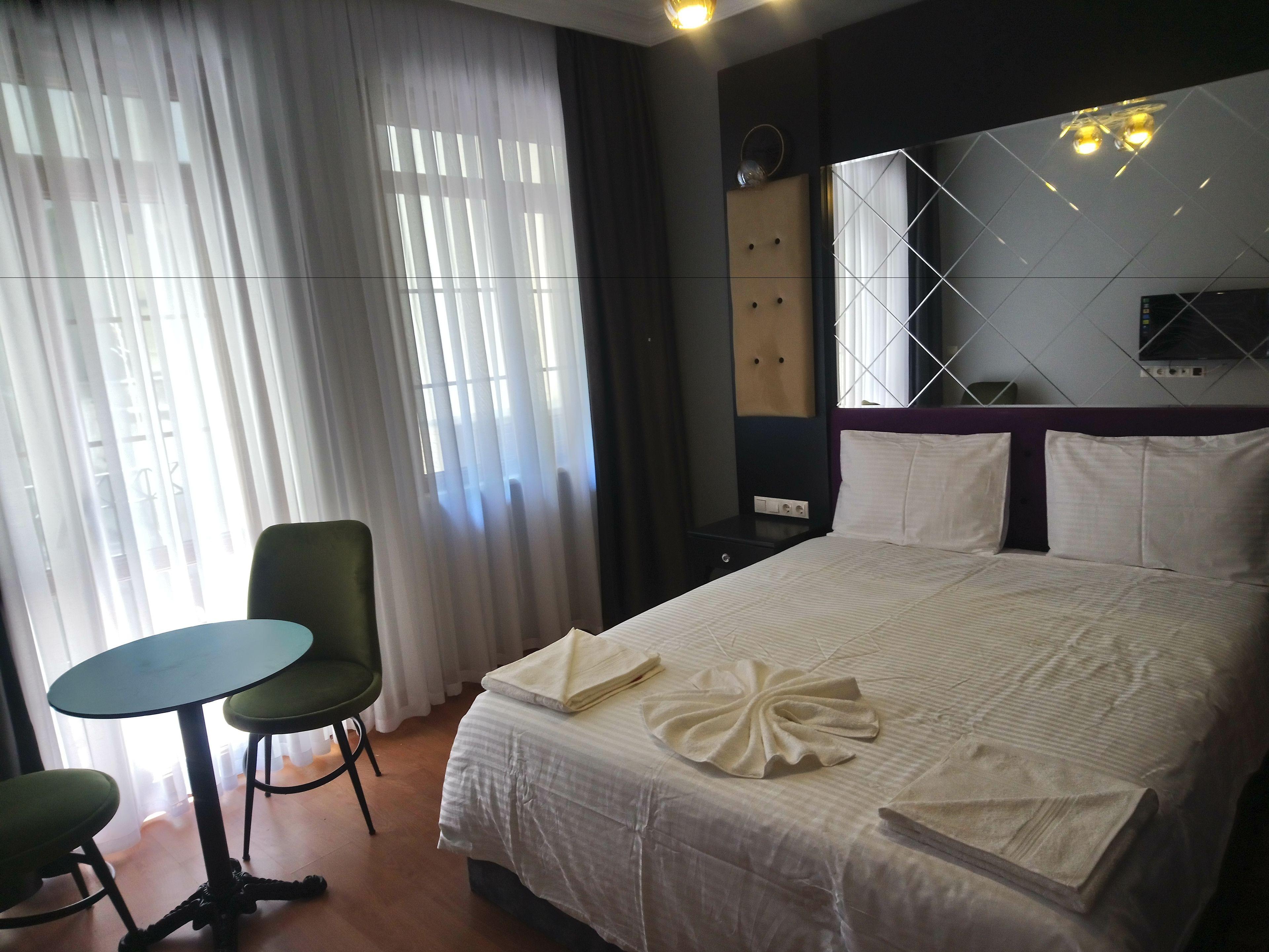 Royal Garden Suite And Hotel - Istanbul — Photos 1